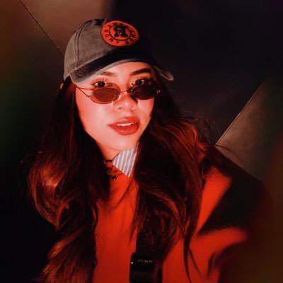 mgabs_gm's profile picture. pure heart. lover mind. ☀️🦋🌻🐬🏝️🌅🩵 en el mood de vivir