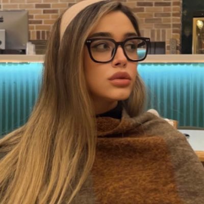 ife_ein's profile picture. Mãdár cat they say.