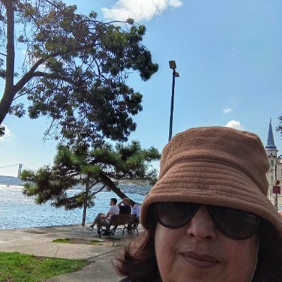 Zeynept29423377's profile picture. Mathematician, nature lover, books, mağdur, kod adı : kıyamet 👀
