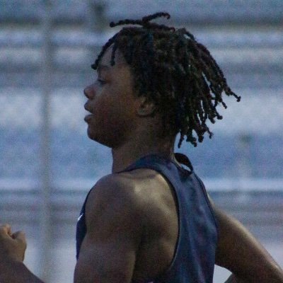 JaceEfford98141's profile picture. 400m/800m 53.99/2:12  bench:190 squat:330 clean:155 class of 2028