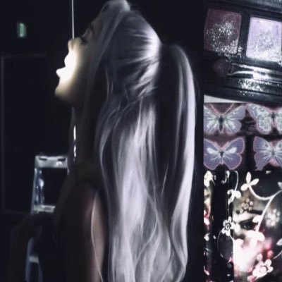 lightsndnoise's profile picture. i will exist in every second just to decorate your life