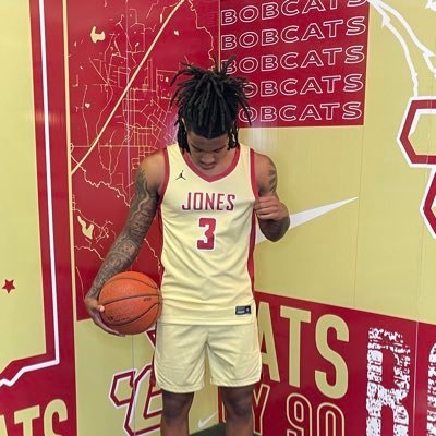 God First🙏🏾 @JC_BobcatsMBK❤️💛1x State Champ🏆Class of 2024 6’0 PG‼️NCAA ID: 2107246525