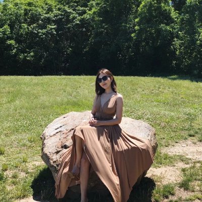🌍✈️ I am a girl who loves traveling, golf ⛳️, meditation 🧘♀️, yoga 🕉️ and fitness 💪. Life is about exploration and self-growth, every day is about finding