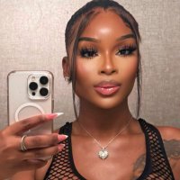 ⭐️ (@miaablaze) 's Twitter Profile