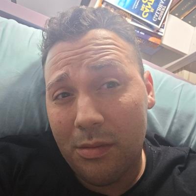 SoEinMist90's profile picture. Sic transit gloria mundi. Economista en la CAM. Literatura, videojuegos, música y cine.