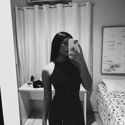 clarixvzs's profile picture. preocupante 🤦🏻‍♀️                                 good time 👩🏻‍🦽