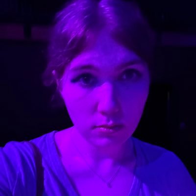 #1 virginia woolf fan in northern rhode island. i tweet too much about music and also other things. 21. she/her