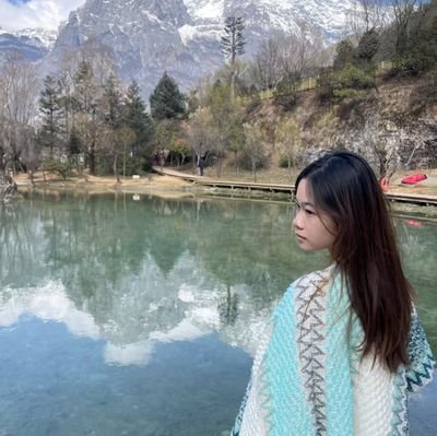 A lights enthusiast from China. If you are interested in LED high bay lights, panel lights, or fluorescent tubes, feel free to consult us.