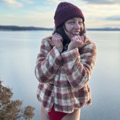 i’m just a silly, sexy, sensual scorpio songbird existing | 31 | NSFW | sub to my OF 4 way more n00dz, hot b/g content, customs +more |$VioletRannunculus | xo
