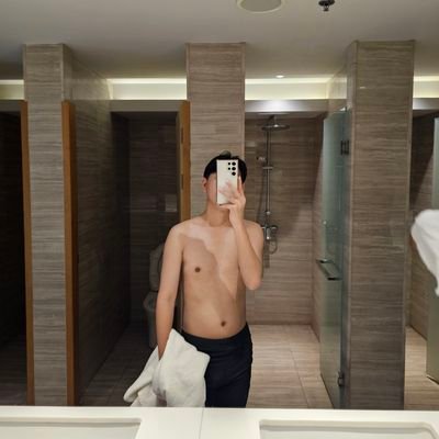 _Chakhiao's profile picture. 23y // ชอบถ่ายภาพครับ 📸