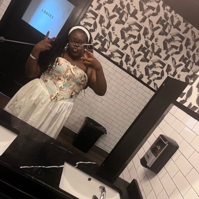 Blondedd58's profile picture. i love Frank Ocean