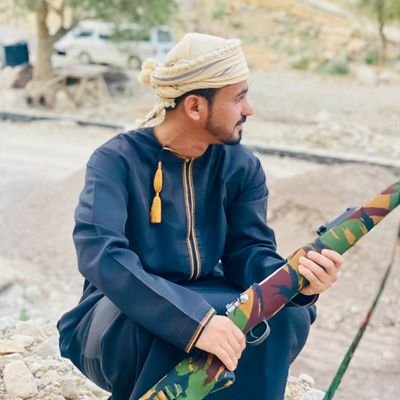 ورَد في الأثر: لا تَدَعُ العَرَبُ الشّعْرَ حتّى تَدَعَ الإبلُ الحَنين.