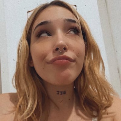 I am just a girl! add me on ig @ (daisyspammmz69) also lmk for content babes 💕 Eptx 915 🏜️ (no meet ups just content )
