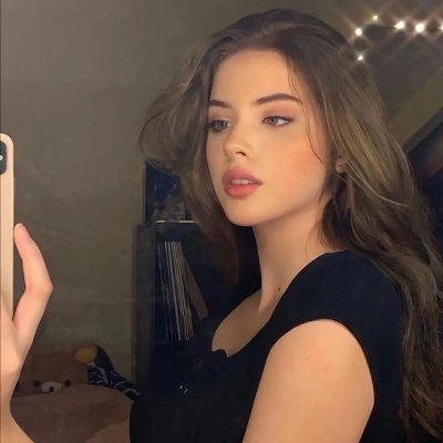 Luisbunnyy's profile picture. Would you like to get a free sex toy?