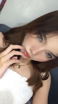 yseniaalee's profile picture. ig: christleighh_