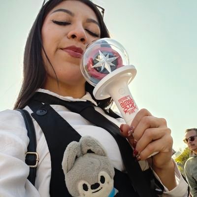 Heze_98's profile picture. Protagonista de su propia tragi-comedia                                          
Multifandom | 🏳️‍🌈 | 🇲🇽 | ♍ |🐍 | 💚 | 💜 | 26🥂