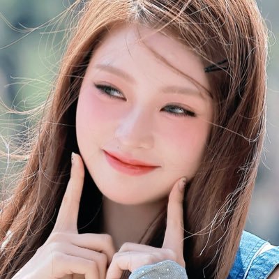 goodbyeeloise's profile picture. ︑★ﾟ∘ꜝ 🍊 ˑ̶͙𓏤𑁄╸ﾟ𓈒 ♡̶͙ 𓈒ﾟ╸🍉 ★ @mymelody ♡̶͙ ﾟ𓈒⁺𖠵𓎭͙╸𓈒ﾟ파이 ♡̶͙ タ 𓈒ﾟ﹠͢チア 🍋 𓂋𓏤̶͙╸ﾟ𓈒 メイ ♥︎╺ cé ☘️ 𓈒ﾟ╺𐄈͙𑁄 t.kya★ 𓈒ﾟ₊🫙𓊪͙ꎿ̷𐄈╸ﾟ𓈒 猫 🎀★ 𓈒ﾟ10 ╺ꎿ𓎭̶͙₊˚