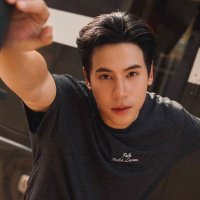 J (@jjespipat) 's Twitter Profile