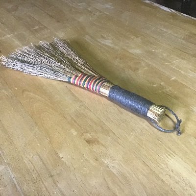 都会暮らしの後、高齢単身Jターン。山並を望む築140余年の古民家で、より良い日本と世界の可能性を夢想。
有機無農薬菜園 木工(主に廃材利用)他に挑戦中。呟きは主に憂慮と雑感 経済成長の限界を見つめつつも今の日本には庶民に回る大規模な財政出動が必要と信じる。
反核非戦反戦・脱原発 食と農 無党派 反新自由主義 ネコ派