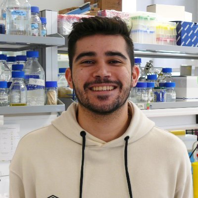 PhD student in IHSM, University of Málaga. Biochemist and microbiologist.