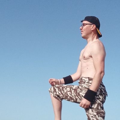 sPaNiShFoxhound's profile picture. 🦊🔪Lider de la Unidad Foxhound 🦊🔪 ❤️Amo Metal Gear Solid❤️ Mi canal de Twitchaca: https://t.co/lvvwjJbEaE