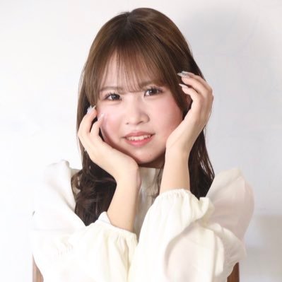 19歳/関西被写体モデル🎀ルールに基づきDMお返事出来ません(。•́︿•̀。)撮影会については、ななサクアカウント ➪ @nanasaku31 にお願いします🙏