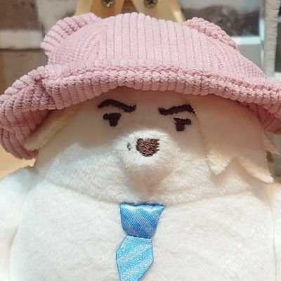 マヂカルラブリー野田クリスタルさまをコツコツと推す人、人見知りだけど絡んでもらえると喜びます、推し事の一環で筋トレ始めました。たまにぬい活とか、もふのださんとコーヒー飲むのが至福の時間✨無言フォロー失礼します🙏