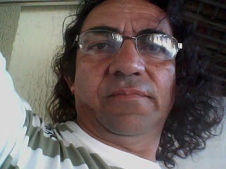 DEUS EM PRIMEIRO LUGAR EM TODA VIDA .
                                                                   CAMUMILA