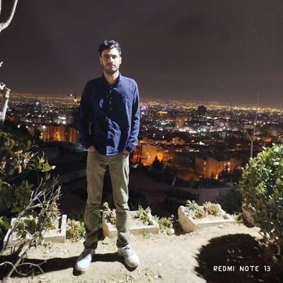 رفیقم،داداشم نمیدونم شایدم خودمم👈 @momenattar1
اینجا ریت میزنم توییت داشتی بفرست @mehrann14