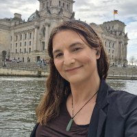 Diana S. Engelhard (@engelharddiana) Twitter profile photo