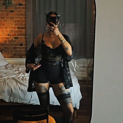 UK 📍 5''10 @CARAMELSCLIPS @SHEWEARSLATEX Pro Head Crusher, Face Sitter & Content Creator 🌶️ TELEGRAM: @ itscaramelxo