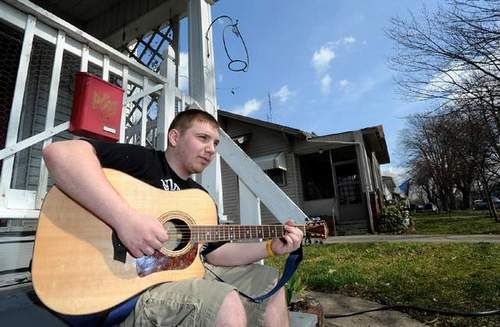 Acoustic/singer-songwriter/rapper.