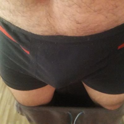 OLA SOU APOLLO 28 ANOS PASSIVO,DE SÃO JOSE DOS PINHAIS,AFIM DE MAMAR,E CHEIRAR SUA CUECA,MAIS NÃO E POR QUE CURTO CUECA QUE QUERO COMPRAR A SUA USADA!