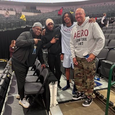 GoldieMack_'s profile picture. #AfterSurgery homelesstrillionaire@gmail.com