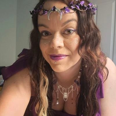 @Gold_Dust_Sarah
