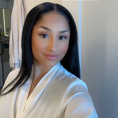 annegrace444's profile picture. massage therapist and happy ending slide in let talk about the price