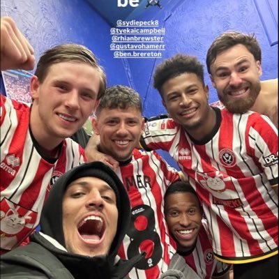 lllll2003lllll's profile picture. 