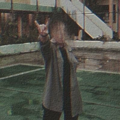 Namanya juga hidup, kalo ga alay, ya ngeliat orang alay.