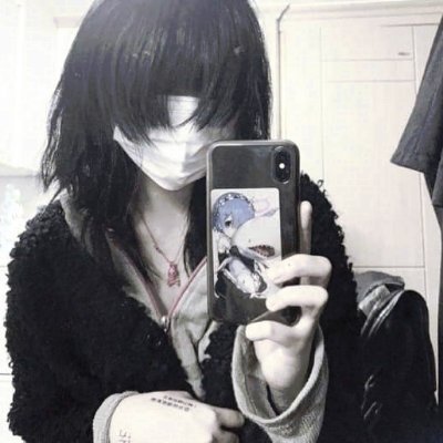 smith_susa41498's profile picture. 