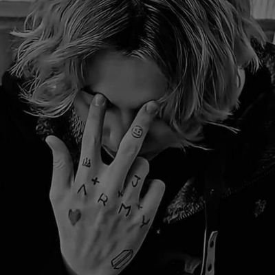My heart's on fire for your love 💜🖤
Army Ameba 🦠