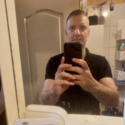 CK2053405484134's profile picture. 