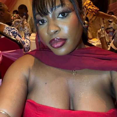 Medical Doctor• hate everybody•She/Her🌈 •Chelsea 4l🤍💙• sc: traeamah