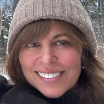 LuxuryHomes45's profile picture. Real Estate Mogul💥Dream maker