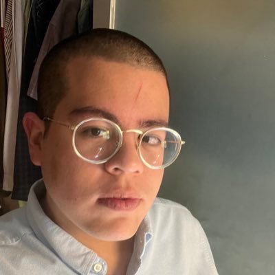 Amor como única ontología necesaria y verdadera para el ser humano. Quiero descubrir a Dios por transparencia. La fuerza nos dará fe: γινέσθωι.