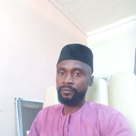 creationre75502's profile picture. 