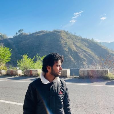 AbhayyVajpayee's profile picture. BE ABHAY