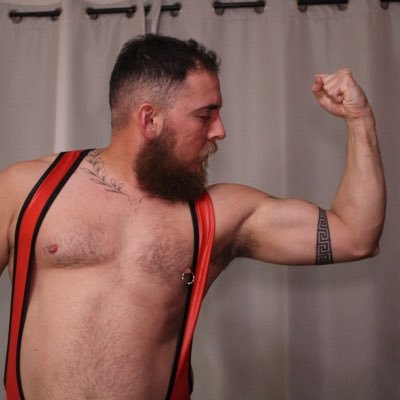 i’m here to be a nerd and a whore. Come join me in some fun debauchery https://t.co/bSDNSKxiNe
