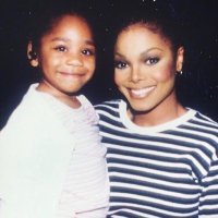 Bri (@thesuperstarbri) 's Twitter Profile Photo