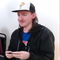 chris (@t1looting) 's Twitter Profile