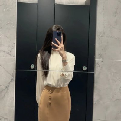 lis_siah's profile picture. Start your day with a smile and positive thoughts🌸